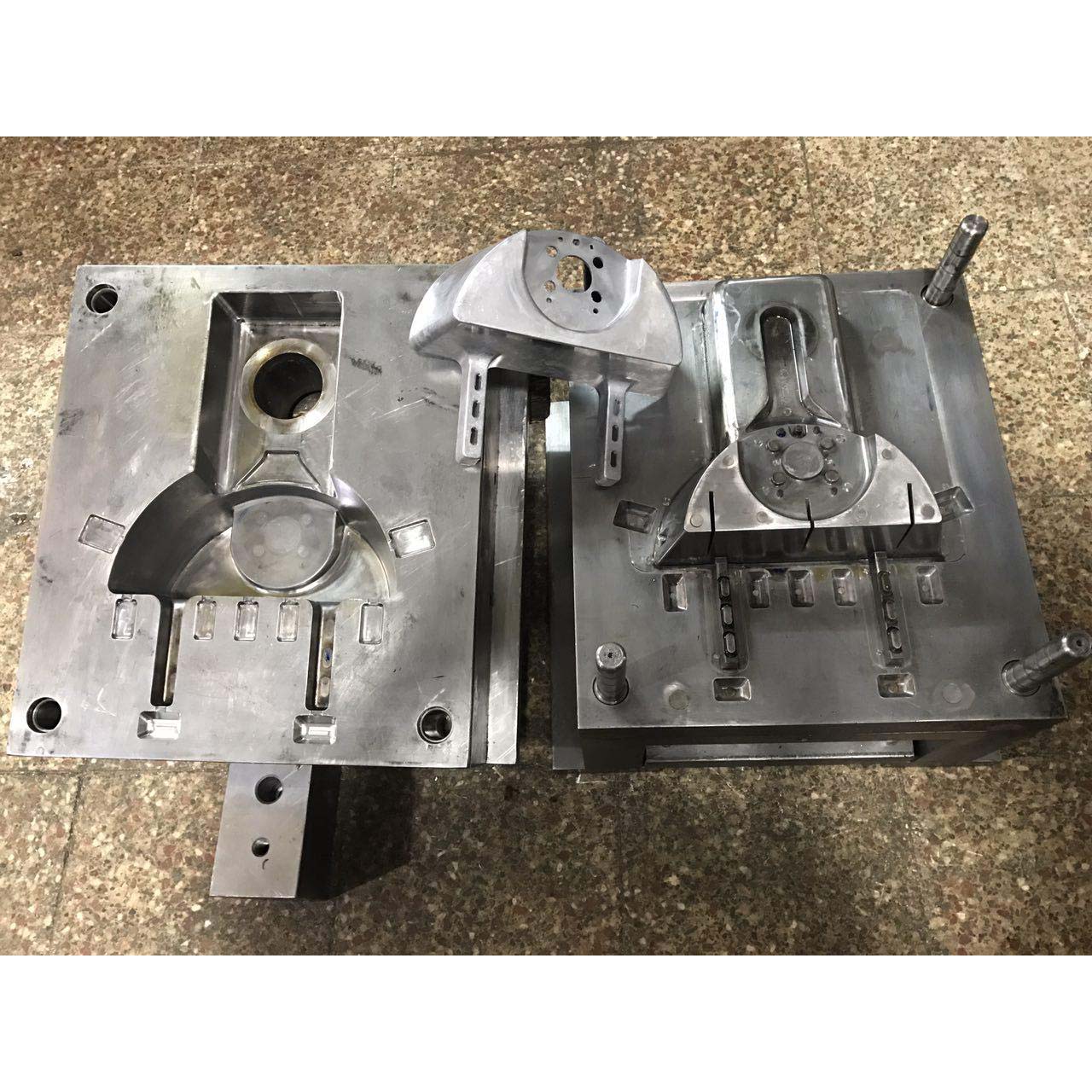 ساخت قالب دایکاست